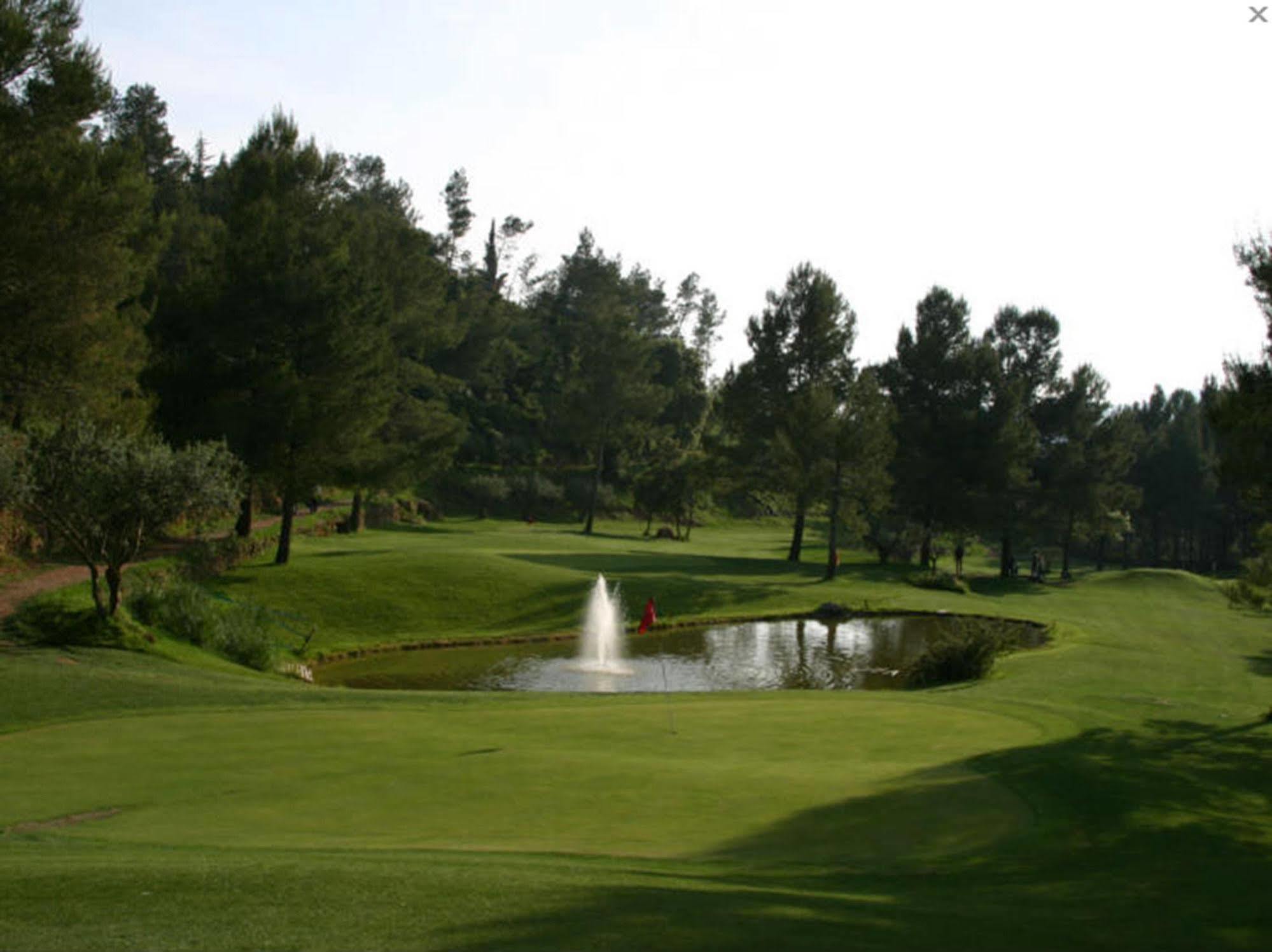 Hotel Golf Can Rafel Corbera de Llobregat Eksteriør billede